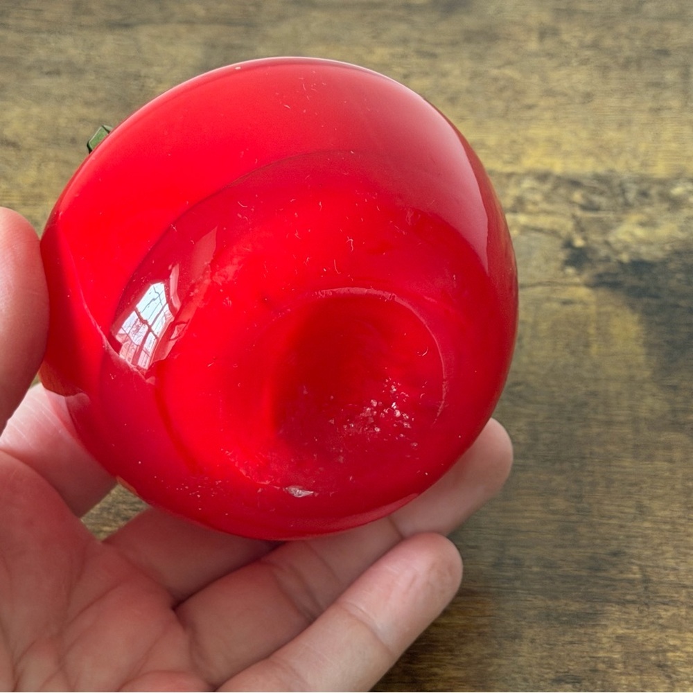 Vintage Italian Art Glass Tomato Paperweight - Picture 7 of 10